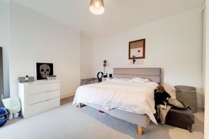 Main bedroom- click for photo gallery